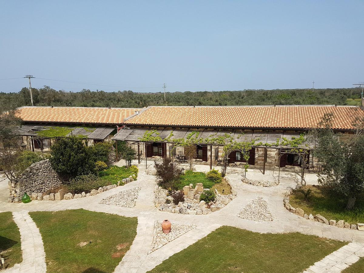 Hotel Masseria Coccioli Casalabate Exteriör bild